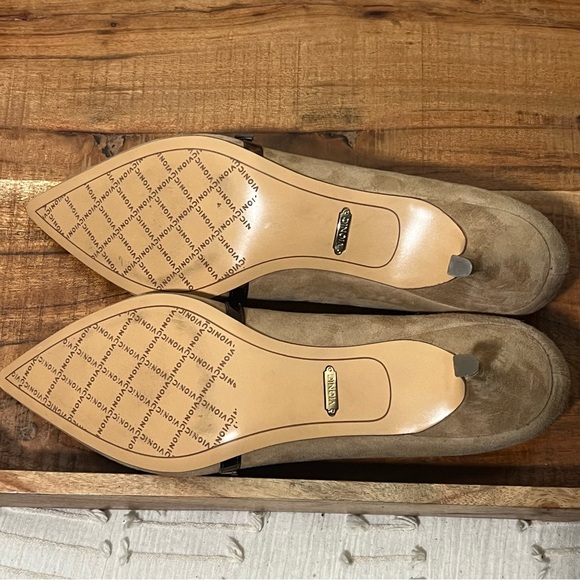 Vionic Minnie Tortoise Kitten Heel Low Pump Size 9.5 Suede Leather - Picture 7 of 9